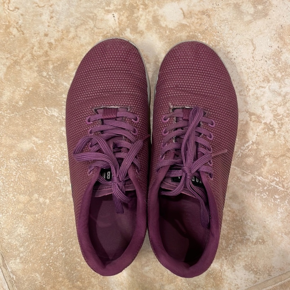 Nobull Project women’s trainers size 8, purple